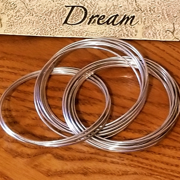 Silpada Sterling Silver 21 Bangle Salute Bracelet - Picture 3 of 12